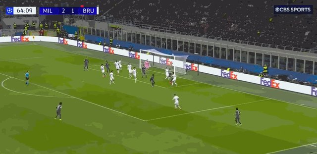 1729627133617067821.gif 混战.gif